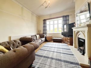 Lounge- click for photo gallery